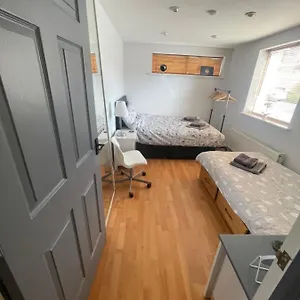https://unique-serviced-apartments-cheltenham.tophotelsbath.com