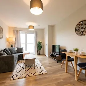 Fantastic 1 Bed In Apartment