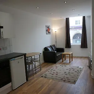 https://town-centre-apartments.yorkshirehotels.net