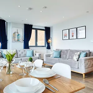 elegant-plus-luxury-apartments.cambridgehotelsuk.com/